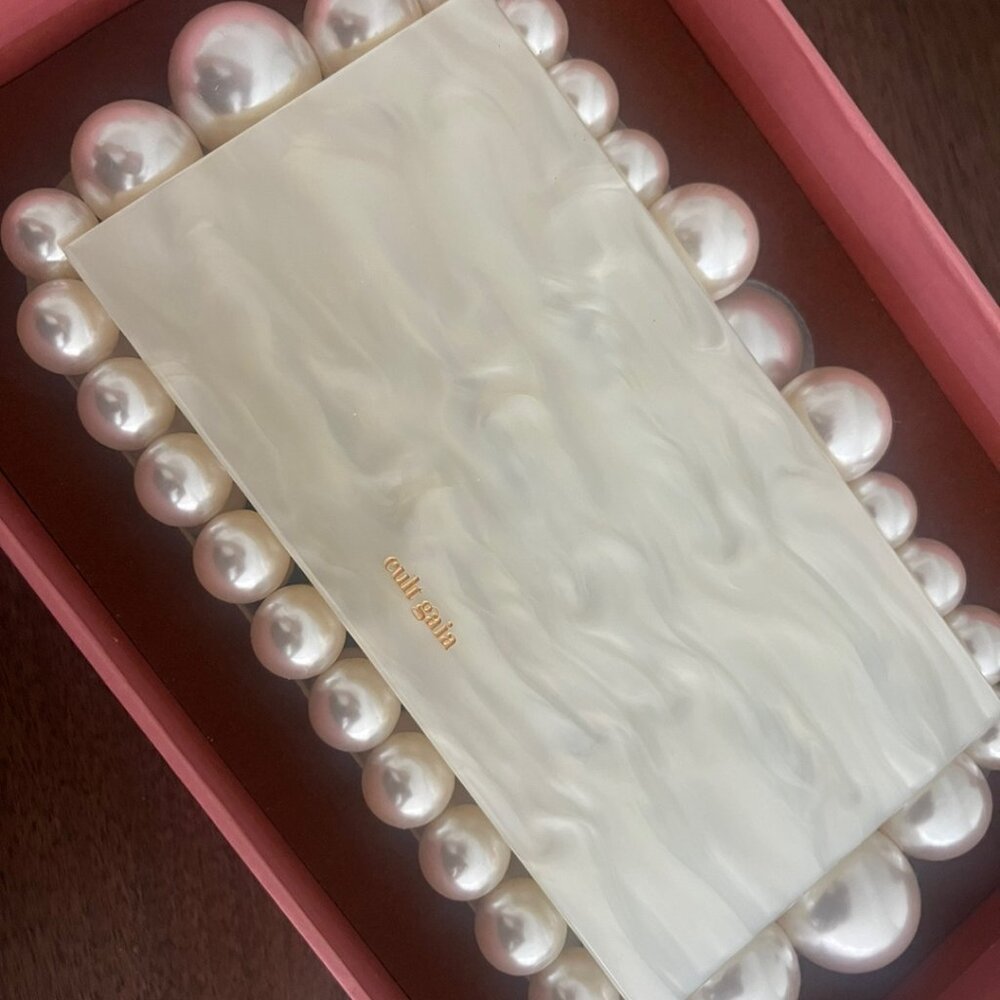 cult gaia eos clutch